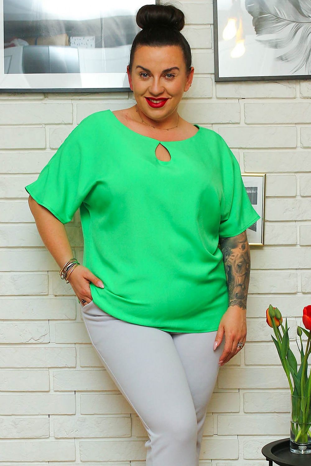 Plus size blouse model 169032